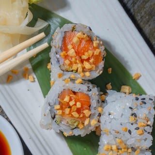 Spicy Salmon Roll